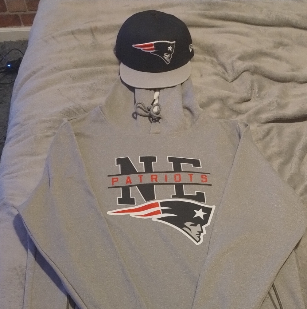 New Era Navy and White Patriots Cap And Hoodie